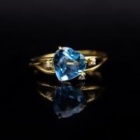 ราคา แหวนพลอยโทปาส Topaz ตัวเรือนเงินแท้92 5 ชุบทอง พลอยน้ำเงินอมสีฟ้าน้ำทะเลเข้ม ไซด์นิ้ว 53 หรือ เบอร์ 6 5 US (21382130867)