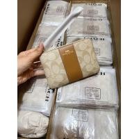 ราคา กระเป๋าคล้องมือไซส์เล็ก 1 ซิป Coach Corner Zip Wristlet แท้100 (21209345912)