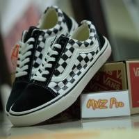 ราคา VANS Old Skool Primary Check รอบเท้าผ้าใบ แวนส์โอสคูล ลายตาราง ขาว ดำ (937566734)