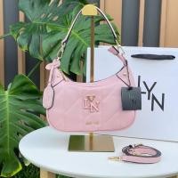 ราคา LYN New กระเป๋าสะพาย ทรงถือ หนังPULeather รุ่นใหม่ชนช้อปงานBrand งานoutlet SALE60 70 OFF (21396536127)