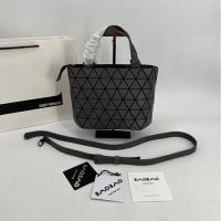 ราคา BAOBAO กระเป๋าสะพายไหล่ ทรงบักเก็ต ประดับเพชรคริสตัล ทรงเรขาคณิต แบบพกพา สไตล์ใหม่ 2022 (17193366502)