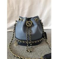 ราคา พร้อมส่ง กระเป๋าสะพายข้างผู้หญิง กระเป๋าสะพาย LYN รุ่น ขนมจีบ แท้ Outlet สินค้าในไทย (21480825127)