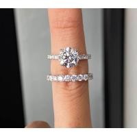 ราคา แหวนเพชรโมอิส 1 กะรัต แถมฟรีแหวนเรียง ขนาด 10 ตังค์ เงินแท้ 92 5 ชุบทองคำขาว (20303745529)