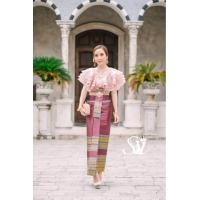ราคา ผ้าถุงหน้านางป้ายตะขอฟรีไซส์ ปรับตะขอเลื่อนไปตามขนาดเอว ผ้าไหมแพรทิพย์ทอเครื่อง (21378752113)