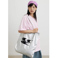 ราคา พร้อมส่ง กระเป๋า Tote Bag 3C จากแบรนด์ CryingCenter ของแท้ (21258983743)