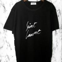 ราคา เสื้อยืดคู่รักแขนแขนสั้นคอกลมพิมพ์ลาย Saint Laurent สำหรับผู้ชายและผู้หญิงลายตัวอักษรขนาดใหญ่โลโก้ Laurent (20347988731)