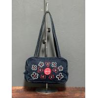 ราคา AEIOU No 253 กระเป๋ายีนส์ ทรงคล้องไหล่ Girlish รุ่น Flower ลิขสิทธิ์แท้ (21587340434)