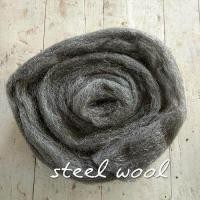 ราคา ฝอยเหล็ก steel wool ม้วนใหญ่ น้ำหนัก 1 กิโลกรัม ยาว 12 15 เมตร สำหรับงานท่อไอเสีย งานขัดหยาบ ควงไฟ เหวี่ยงไฟ ฝอยยัดท่อ (324930927)