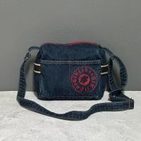 ราคา AEIOU No 250 กระเป๋ายีนส์ Girlish ทรงสะพายข้าง รุ่น Plus Logo ลิขสิทธิ์แท้ (21590668489)