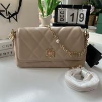 ราคา กระเป๋าสายโซ่ LYN พร้อมสายยาว สวยมาก (21366632573)