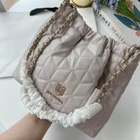 ราคา กระเป๋า Lyn 2024 งานขายดี ใส่ไอแพดได้ (21621762493)