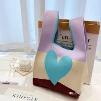 ราคา กระเป๋าถือถักแฟชั่นฮิตในเน็ทมีสไตล์เฉพาะตัว INS กระเป๋าถือโท้ทไหมพรมถักแมทช์ง่ายลำลองสไตล์ญี่ปุ่นและเกาหลีถุง (19316249359)