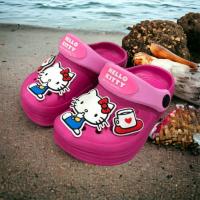 ราคา รองเท้าหัวโตเด็กหญิง รองเท้าคิตตี้ ตัวการ์ตูน 3D ลิขสิทธิ์แท้ สินค้ามีพร้อมส่ง จัดส่งทุกวัน (21110480204)
