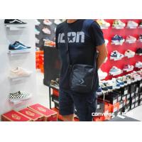 ราคา กระเป๋าสะพายข้าง Converse Quick Mini Bag Black Navy สินค้าแท้ พร้อมถุง Shop l ICON Converse (21288406959)