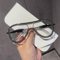 ราคา HOT One Piece Steampunk sunglasses women 2022 Luxury Rhinstone Womens Eyeglasses With Frame Clear Lens Shades oculos (20253836438)