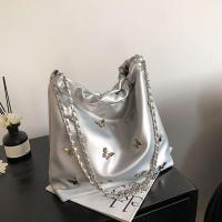 ราคา Deere Jack Butterfly กระเป๋าผู้หญิงสะพายพาดลำตัวกระเป๋าสะพายไหล่จุขนาดใหญ่ PU สีทึบกระเป๋าทรงถังกระเป๋าช้อปปิ้งเดินทางกระเป๋าโซ่ (20509210872)