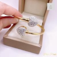 ราคา กำไลข้อมือเพชรรูปหัวใจไขว้สองดวง ขนาดฟรีไซต์ (21417819707)