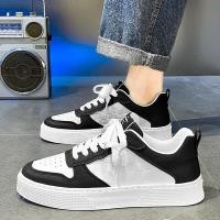 ราคา แฟชั่นผู้ชายใหม่รองเท้าผ้าใบ PU รองเท้าหนังสำหรับชายรองเท้าสีดำรองเท้าสีขาวรองเท้าผ้าใบชายรองเท้าทำงานสำนักงาน (21674599516)