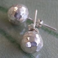 ราคา Thai uniq nice earrings pure silver Karen hill tribe ตำหูเงินกระเหรี่ยงทำจากมือชาวเขางานฝีมือสวย (15119895607)