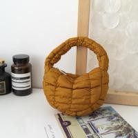 ราคา ส่งฟรี พร้อมส่งจากไทย BNG soft bag กระเป๋าถือ ทรงก้อนเมฆ ผู้หญิง ก้อนเมฆ สไตล์เกาหลี น้ำหนักเบา F2395 (21398155980)