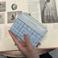 ราคา INS กระเป๋าสตางค์สไตล์ชาแนลเกาหลีสำหรับผู้หญิงแบบสั้นช่องใส่บัตรหลายช่องแบบเรียบง่ายมีซิปและกระดุมกระเป๋าใส่เหรียญและเหรียญสำหรับนักเรียน (20834952301)