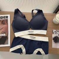 ราคา ชุดชั้นในสปอร์ตบรา CK Sport Bra ชุดชั้นใน กางเกงใน แบบนิ่ม ป้องกันกระแทก ไร้รอยต่อ บราเซ็กซี่ สําหรับผู้หญิง (21585458901)