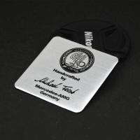 ราคา ป้ายเครื่องยนต์มอเตอร์แอปเปิ้ลมีสีสันสัญลักษณ์ต้นไม้สำหรับนักออกแบบ Mercedes Benz AMG ป้ายทะเบียนรถสติ๊กเกอร์สัญลักษณ์รูปทรงสี่เหลี่ยม (6385104172)