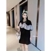 ราคา ชุดเดรสผ้ายืดสีดำแต่งระบายน่ารัก (21704791102)