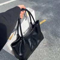 ราคา กระเป๋าสะพายหนังสำหรับผู้หญิง TOTE BAG กระเป๋าทำงานกระเป๋าใบใหญ่ สไตล์เกาหลีกระเป๋าแฟชั่นใหม่ กระเป๋าสะพายไหล่สีขาวและสีดำ (21443666854)
