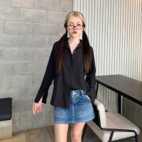 ราคา SpinnyHouse เสื้อเชิ้ตแขนยาว ทรงผ่าหลัง สไตล์ y2k สุด ใส่เที่ยวทะเล โชว์หลังแซ่บๆ กระดุมใช้ได้จริง รุ่น เชิ้ตผ่าหลัง (21393791778)