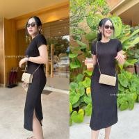 ราคา เดรสยาวคอกลมแขนสั้น ผ่าข้างซ้ายขวา ทรงรัดรูปผ้ายืดท็อฟฟี่ creamy (20979661364)