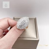 ราคา แหวนเพขรหน้ากว้างฝังเพชรเต็มทรงรีปลายแหลมฝังเตยบ้าข้างคู่ประด้บเพชร ขนาดฟรีไซต์ (21657398291)
