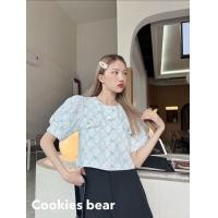 ราคา ครอปแขนพองทรงแขนตุ๊กตาผ้าลูกฟูกพิมพ์ลาย ทรงคอกลมติดกระดุมหัวใจ กระเป๋า 2 ข้าง Cookie Bear (21420657919)