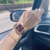 ราคา นาฬิกาแฟชั่นBolunสายหนัง เดินเข็มสไตล์มินิมอล สาวเกาหลี หน้าปัดสีเหลี่ยมล้อมเพชร จัดส่งจากไทย (15963899527)