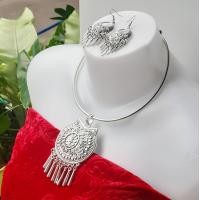 ราคา สร้อยคอชุดไทย จี้น่ารัก ลวดลายดอกไม้สวยๆ พร้อมต่างหูเข้าเซท งานปราณีต ดูดีมีเสน่ห์ สร้อยคอแฟชั่น สร้อยคอชาวเขา สร้อยคอ น่ารักค่ะ Necklace By Lovely Lanna Product (21683884150)