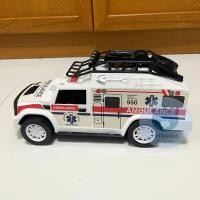 ราคา ของเล่น รถจิ๊บพยาบาล รถพยาบาล เข็นไปเข็นมาได้ สีสันสวยงาม (21703745617)