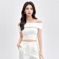 ราคา Closet Crush เสื้อครอปปาดไหล่ สีขาว (21728149513)