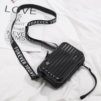 ราคา กระเป๋าสะพายข้างทรงกล่อง กระเป๋าเดินทางมินิ Forever Young (21648850458)