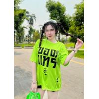 ราคา เสื้อของแทร่ เสื้อยืดทรงซ้อ เสื้อแต่งขาดสกรีนเท่ๆ โอเวอร์ไซส์ เสื้อสะท้อนแสง แฟชั้นสงกรานต์ ผ้าไม่หนา บาง เบา ใส่สบาย เสื้อขาวสกรีน นางแบบใส่งานจริงค่า อก32 40 เสื้อสกรีนของแทร่ เสื้อสกรีนทรงซ้อ แฟชั่