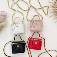 ราคา กระเป๋า กระเป๋าสะพายไหล่มินิ กระเป๋าทรงสี่่เหลี่ยมแฟชั่น แต่งสายโซ่คล้อง เข้ากับทุกการแต่งตัว พร้อมส่ง (21748347772)