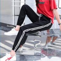 ราคา กางเกงขายาวทรงสปอร์ตสีพื้นแต่งด้วยแถบสีขาว2เส้น ทรงขาจั้ม รุ่น9881 มีเชือกผูก มีกระเป๋า 2 ข้าง ผ้ายืดได้ตามตัว (14538585511)