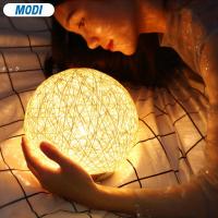ราคา MODI โคมไฟหวายบอล โคมไฟ LED โคมไฟตั้งโต๊ะ แสงวอร์ม warm light ไฟประดับตกแต่งห้องนอน USB ตั้งโต๊ะ ของขวัญวันเกิด เทศกาล (15298952547)