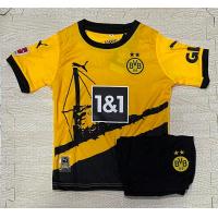 ราคา ชุดฟุตบอล ดอทมุน ชุดเด็ก รุ่นใหม่ล่าสุด 2023 24 เป็นแขนสั้น ซื้อครั้งเดียว ได้เป็นชุด เสื้อพร้อมกางเกง (19540215809)