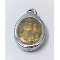 ราคา เหรียญในหลวงพระราชินี คู่บารมี เนื้อทองเหลือง เลี่ยมกรอบสแตนเลส (15895390875)