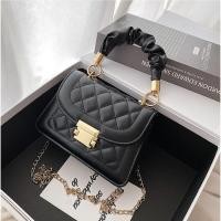 ราคา กระเป๋าสะพายข้าง กระเป๋าผู้หญิง กระเป๋าแฟชั่นสายสะพายโซ่สีทอง กระเป๋าสะพานข้าง แฟชั่น สายโซ่ทอง งานมาใหม่ รุ่น กระเป๋าสะพายข้าง งานหนังสีพื้น คล้องแขนได้ สีพาสเทล (18558258607)