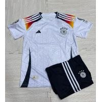 ราคา ชุดฟุตบอล ทีมชาติเยอรมัน รุ่นใหม่ล่าสุด 2023 24 เสื้อพร้อมกางเกง (21410241931)