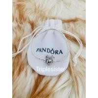 ราคา กำไลข้อมือ Pandora สร้อยข้อมือ พร้อมถุงผ้ากำมะหยี่ แถมชาร์มแบบสุ่ม 1 ชิ้น (21582688946)