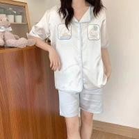 ราคา 802 SBT ชุดนอนผ้าซาติน ชุดนอนแขนสั้น ขาสั้น แต้งกระดุมด้านหน้า ลวดลายน่ารักสบายตา เนื้อผ้าเบา บาง นิ่ม ลื่น แนะนำมากค่ะ (20480065964)