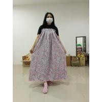 ราคา ผ้าถุงนุ่งกระโจมอก ผ้าถุงปาเต๊ะ ผ้าถุงนุ่งอาบน้ำ แบบมียางยืดรอบอก เย็บแล้วพร้อมสวมใส่ ลาย (21375636443)