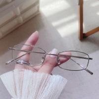 ราคา ป้องกันแสงสีฟ้าขนาดเล็กย้อนยุคกรอบสี่เหลี่ยมแว่นตาเกรด4 0ถึง0แว่นสายตาสั้นแว่นสายตาสั้นสีทอง สีเงิน สีดำ (20478543540)
